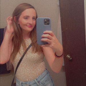 Meet your Posher, Brianna